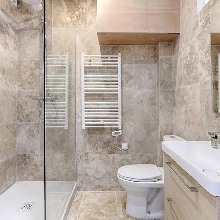 Nazareth Sentier Ii Charming 4p Lejlighed